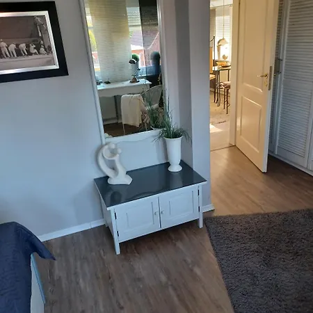 Apartment Emma Leer